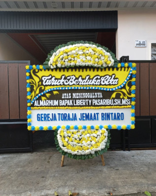 Papan Bunga Duka di Lebak Gede